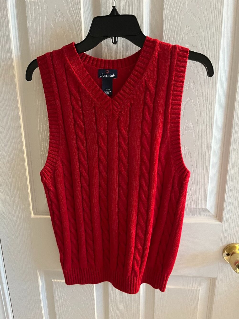 Boys 12-14 V-neck red sweater vest, Class Club.